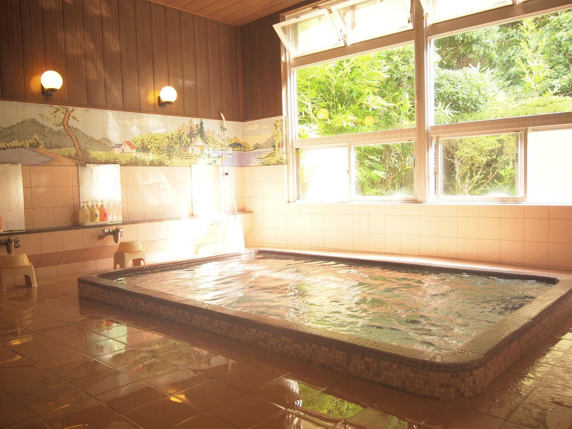 Yourou Onsen Honkan Onomichi Extérieur photo